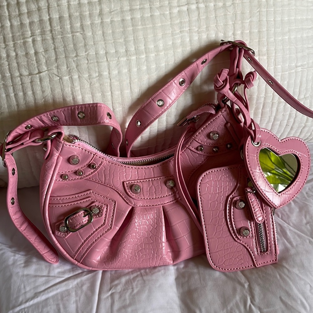 Brand new b*lenciaga dupe from EGO Shoes UK. Never been used